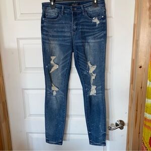 Judy blue brand highly distressed blue denim skinny jeans women’s size 5 (27)